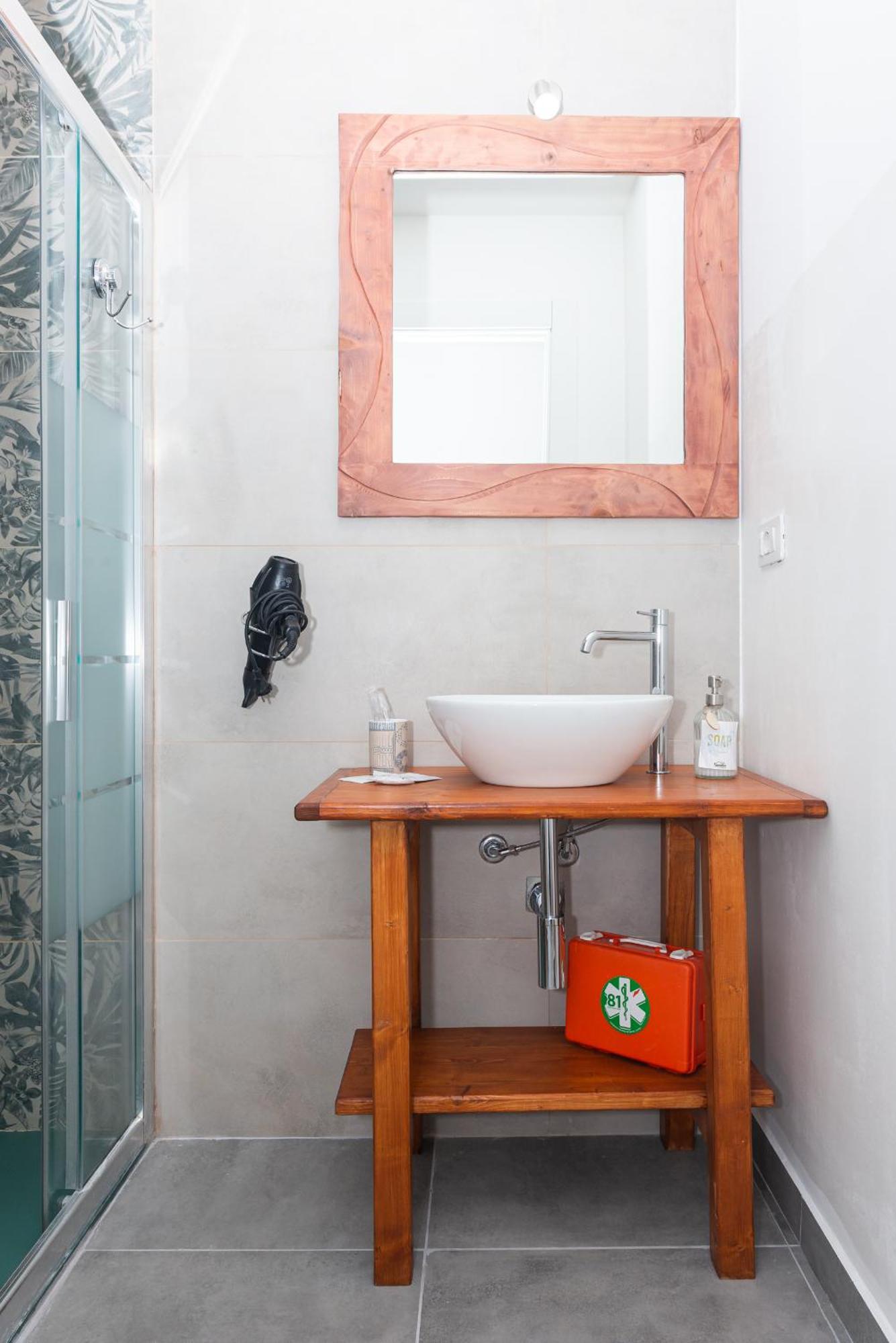 Guest House - Affittacamere Green Apartment - By Faendho Porto Torres Eksteriør billede