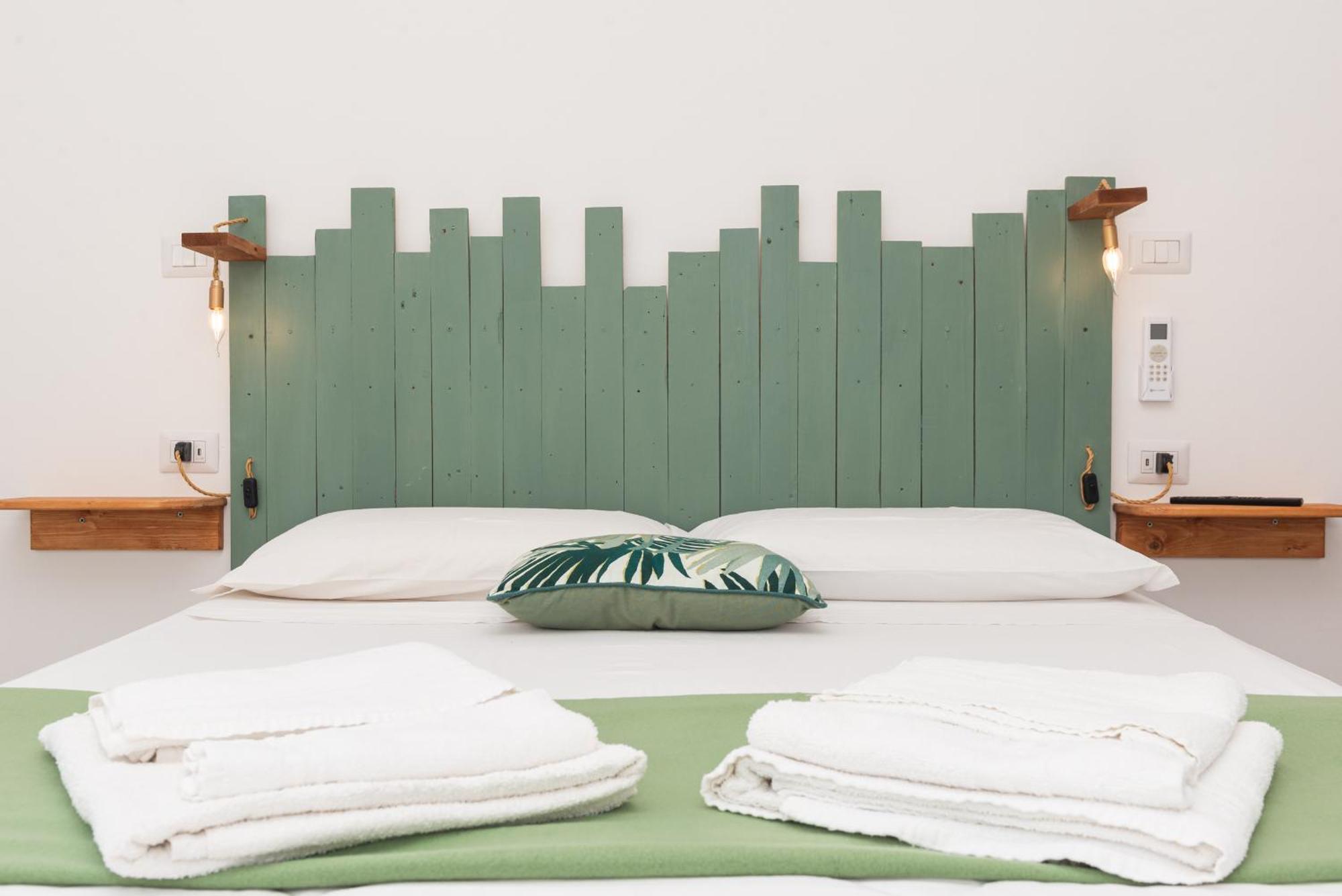 Guest House - Affittacamere Green Apartment - By Faendho Porto Torres Eksteriør billede